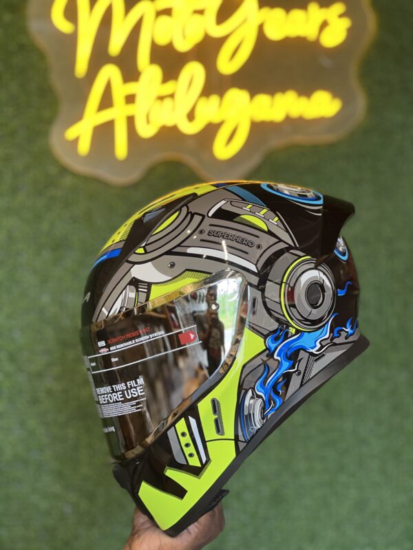 Bolt Superhero Black Neon Yellow